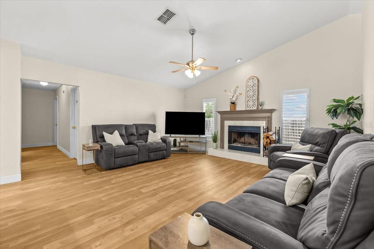 Image 24 of 49 For 6051 65th Avenue N