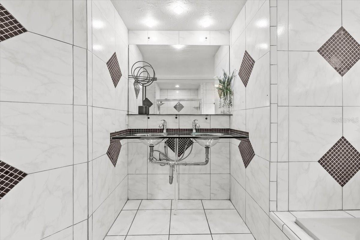 Image 34 of 49 For 6051 65th Avenue N