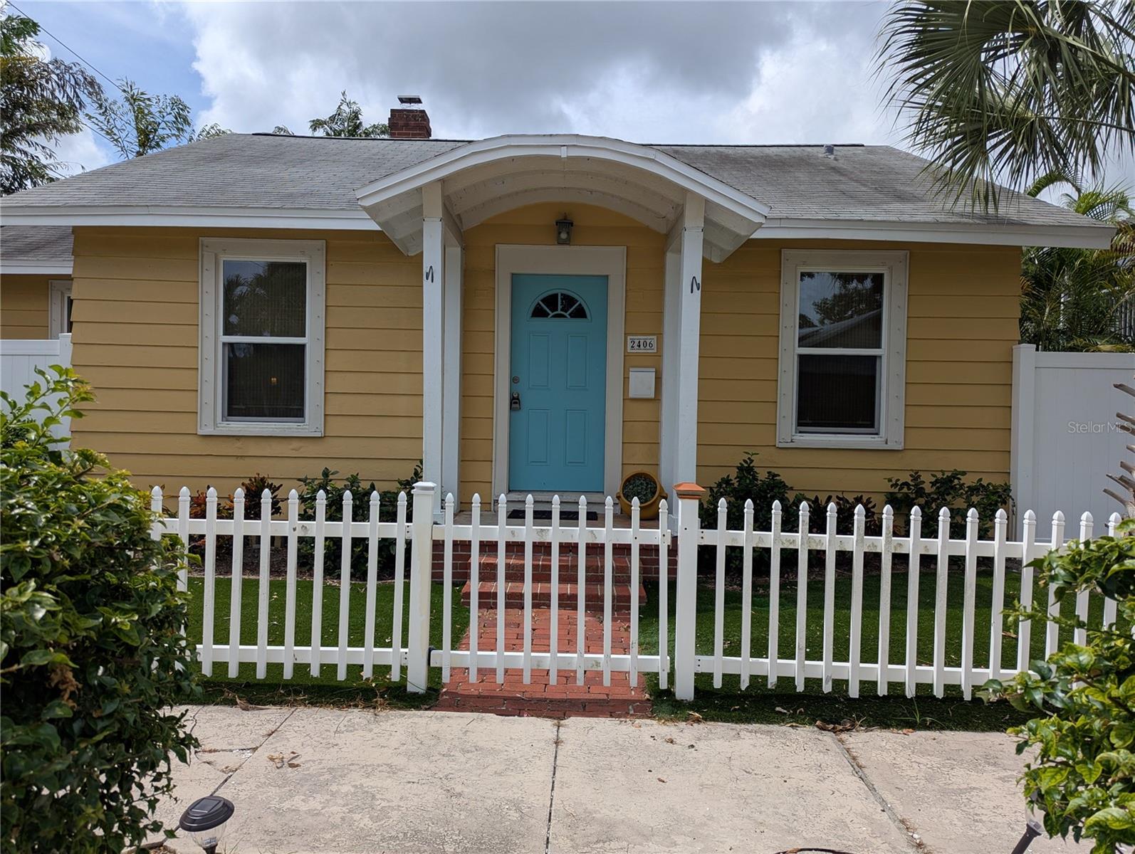 Image 21 of 21 For 2406 Dartmouth Avenue N