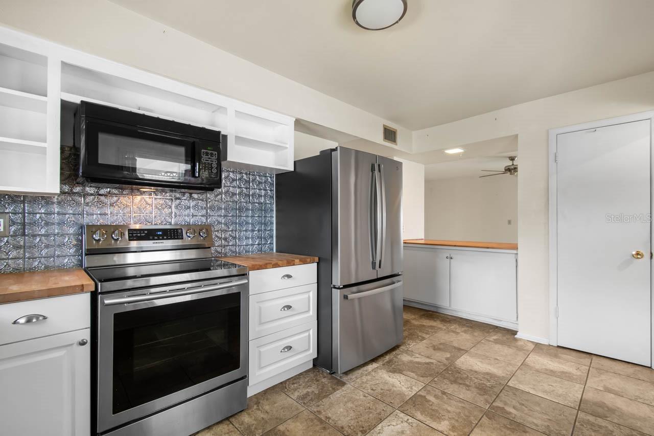 Image 10 of 43 For 913 Augusta Drive