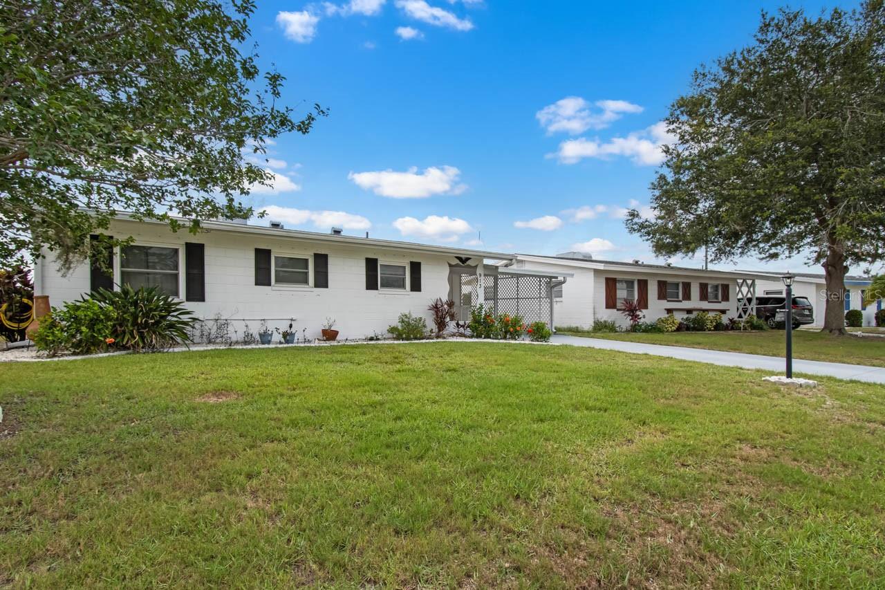 Image 4 of 43 For 913 Augusta Drive