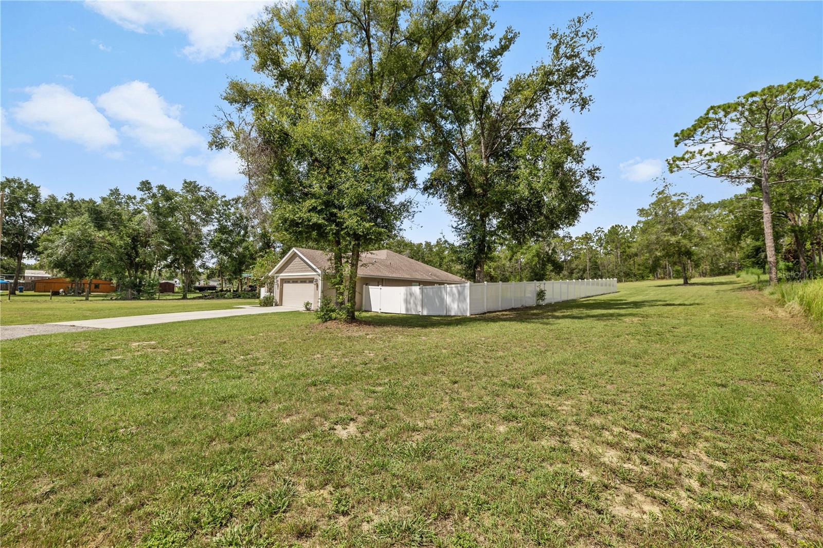 Image 34 of 40 For 6153 La Pine Road