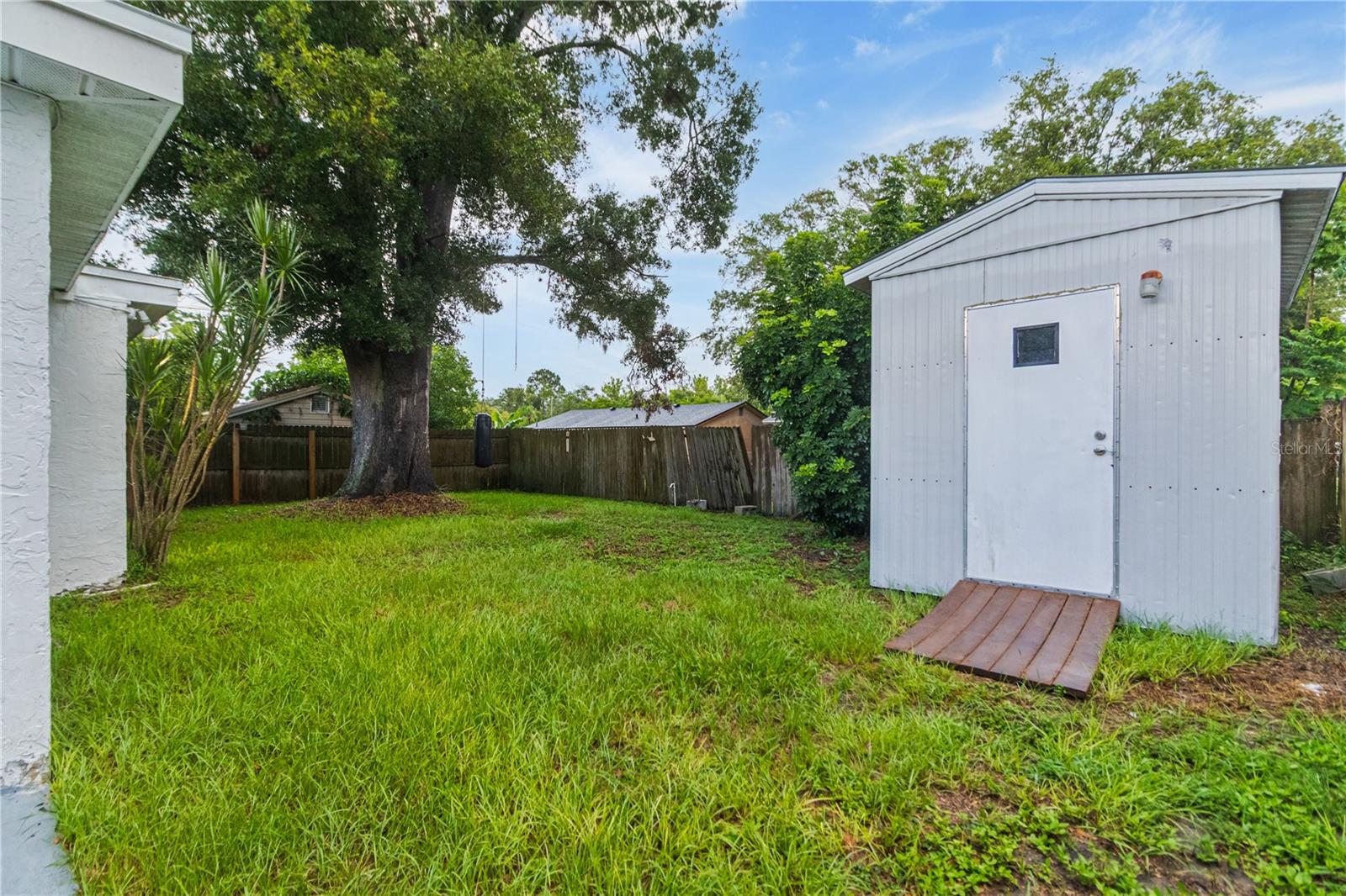 Listing photo id 1 for 4318 Mesa Drive