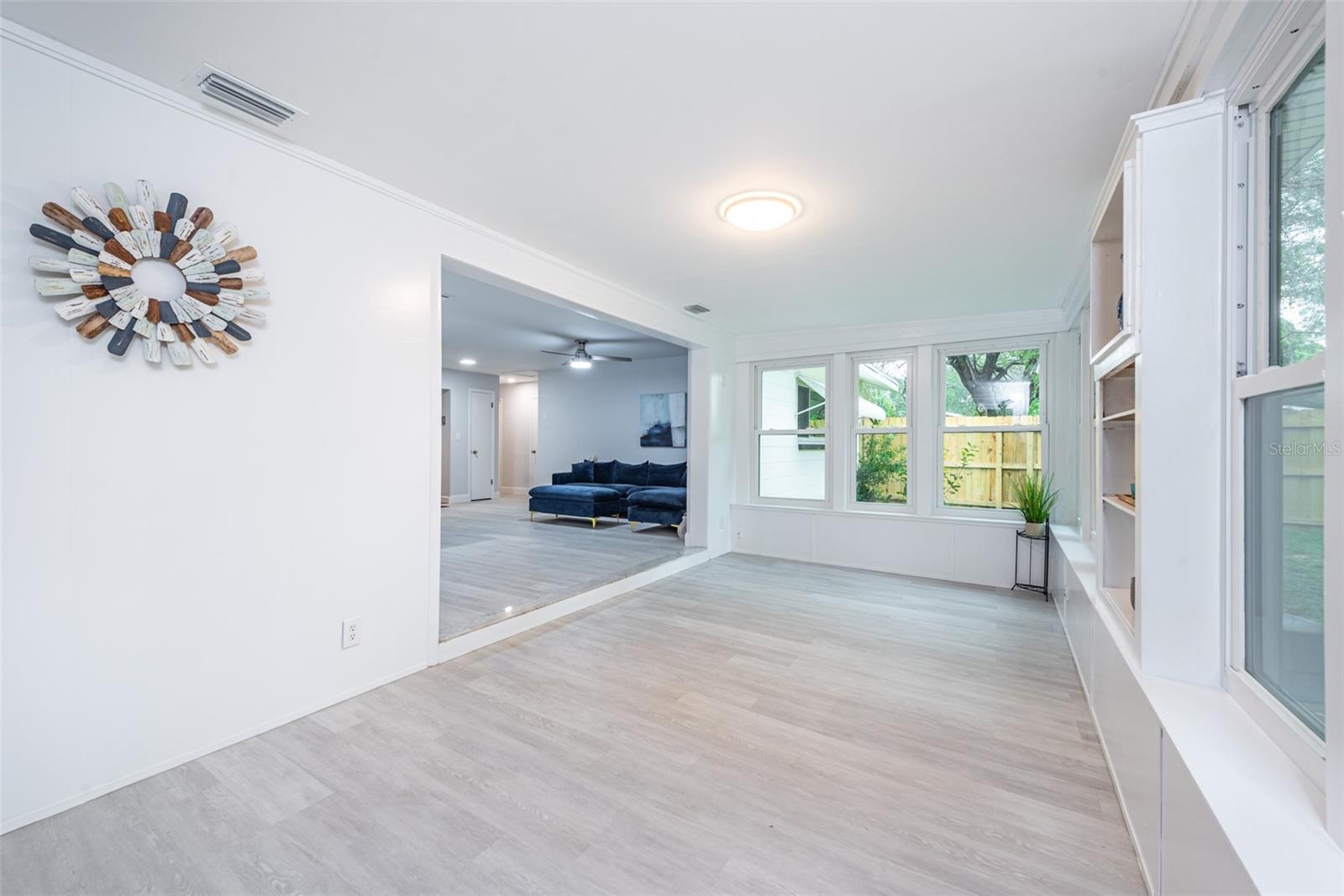 Image 11 of 34 For 5625 Atlantic Avenue N