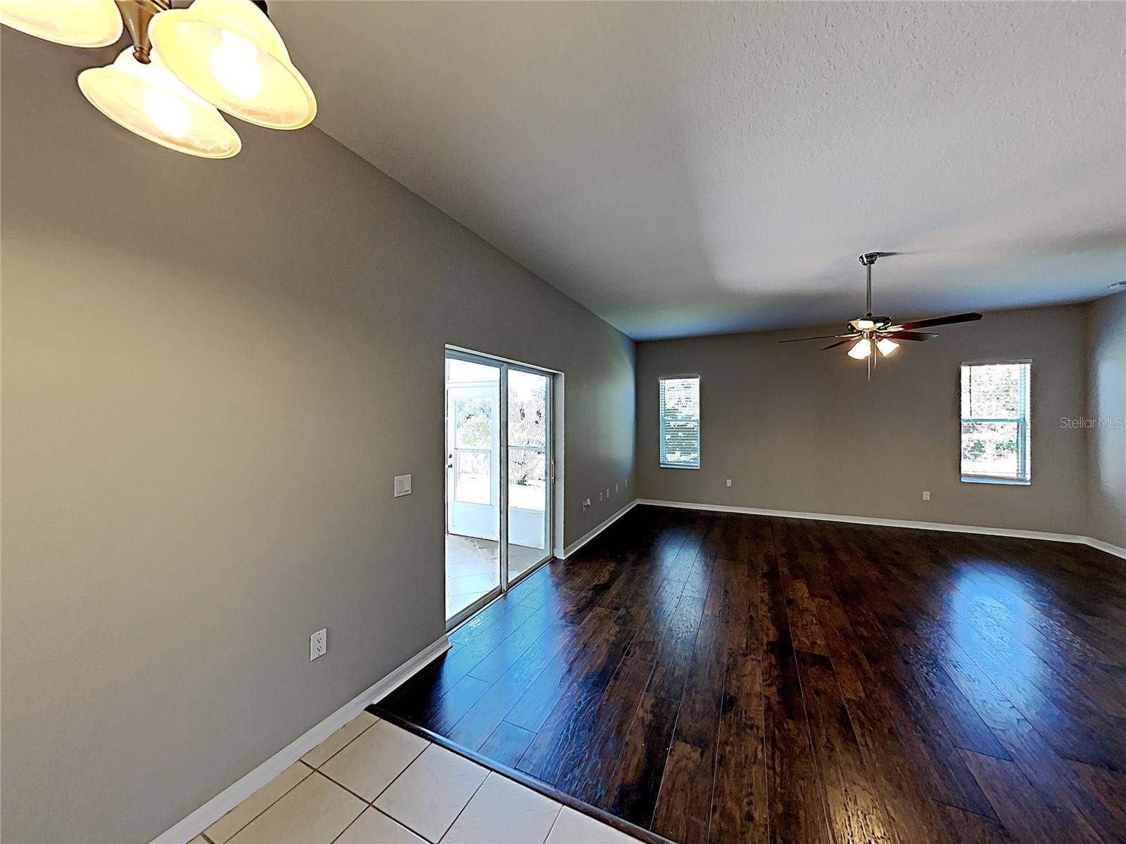 Image 14 of 24 For 3548 Longview Lane
