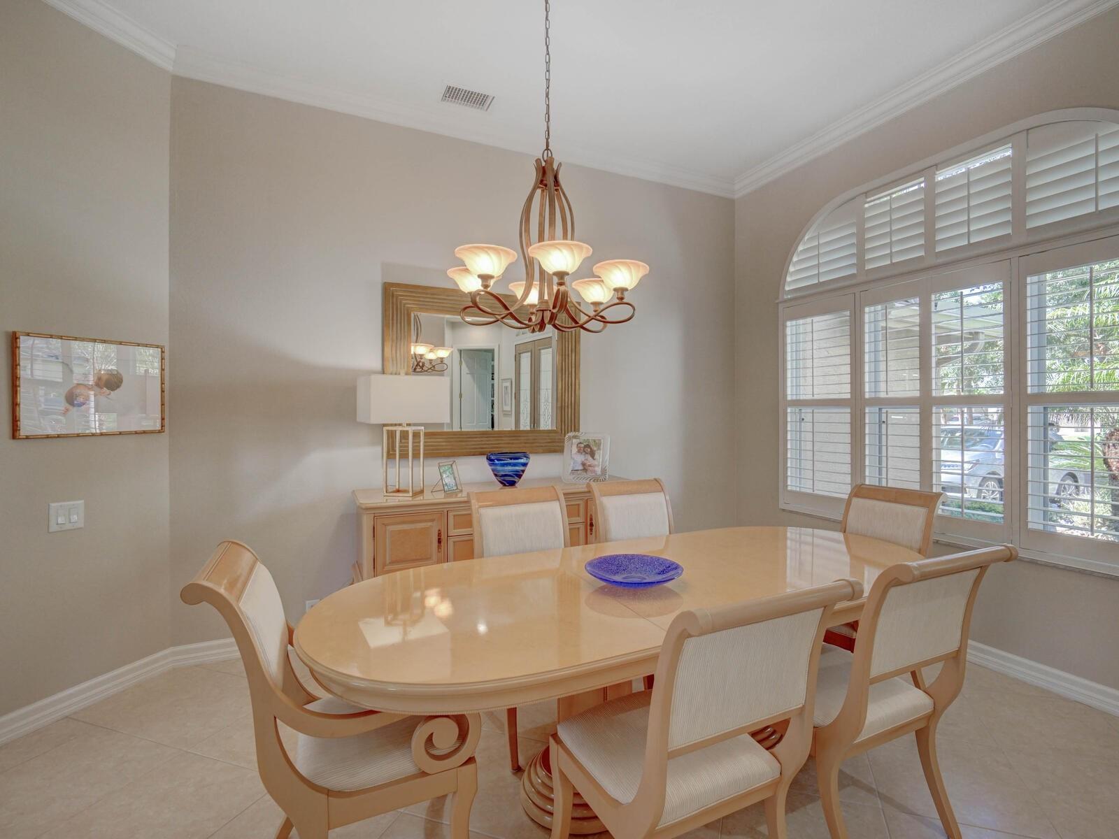 Image 10 of 59 For 4335 Clairidge Way