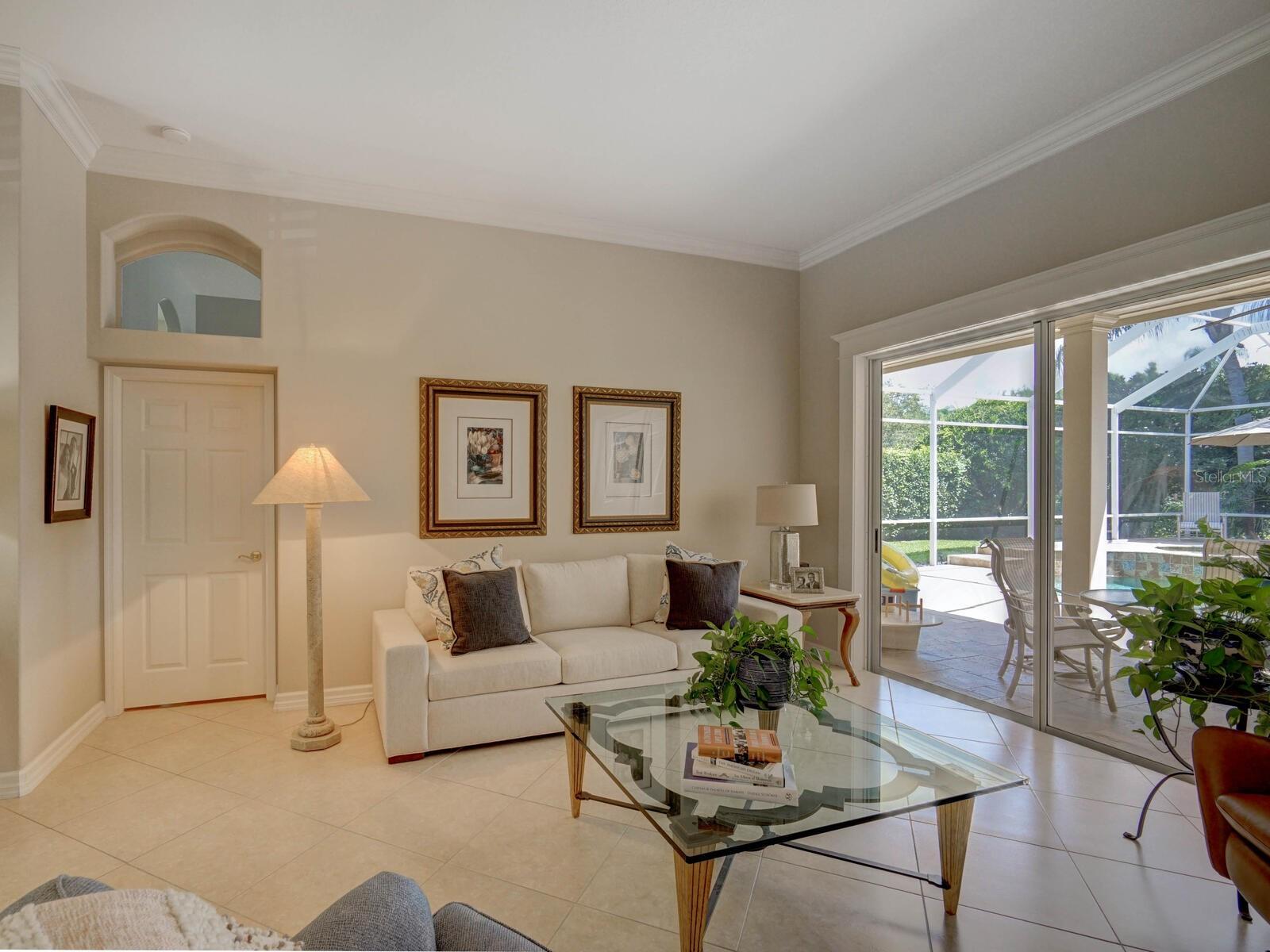 Image 7 of 59 For 4335 Clairidge Way