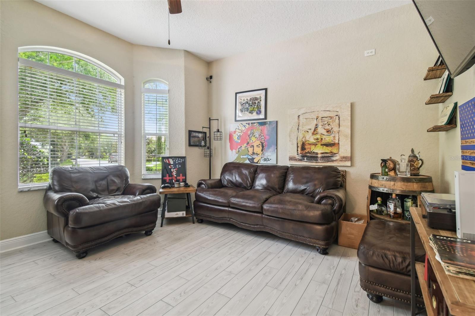 Image 11 of 81 For 505 Vintage Way