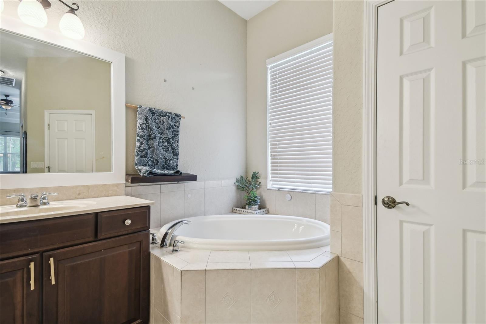 Image 46 of 81 For 505 Vintage Way