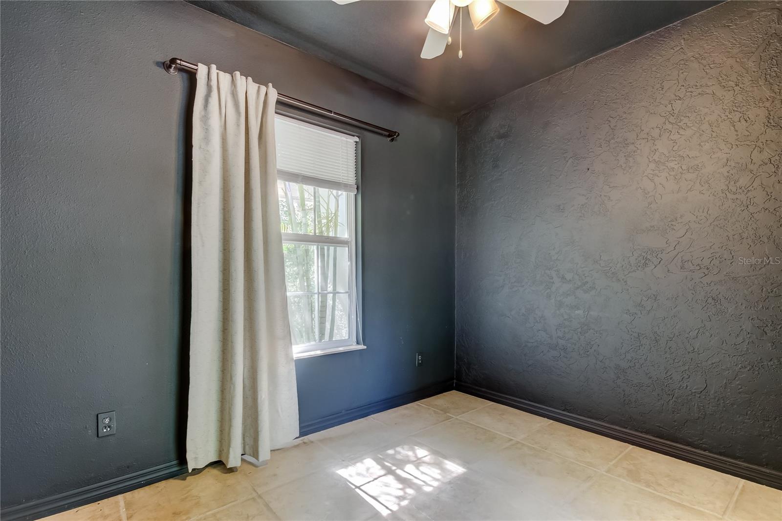 Image 37 of 59 For 17631 Grove View Drive