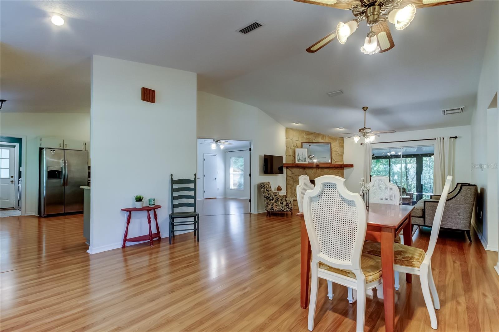 Image 8 of 59 For 17631 Grove View Drive