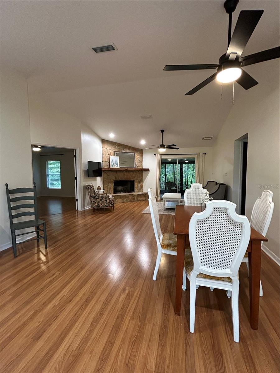 Image 9 of 59 For 17631 Grove View Drive