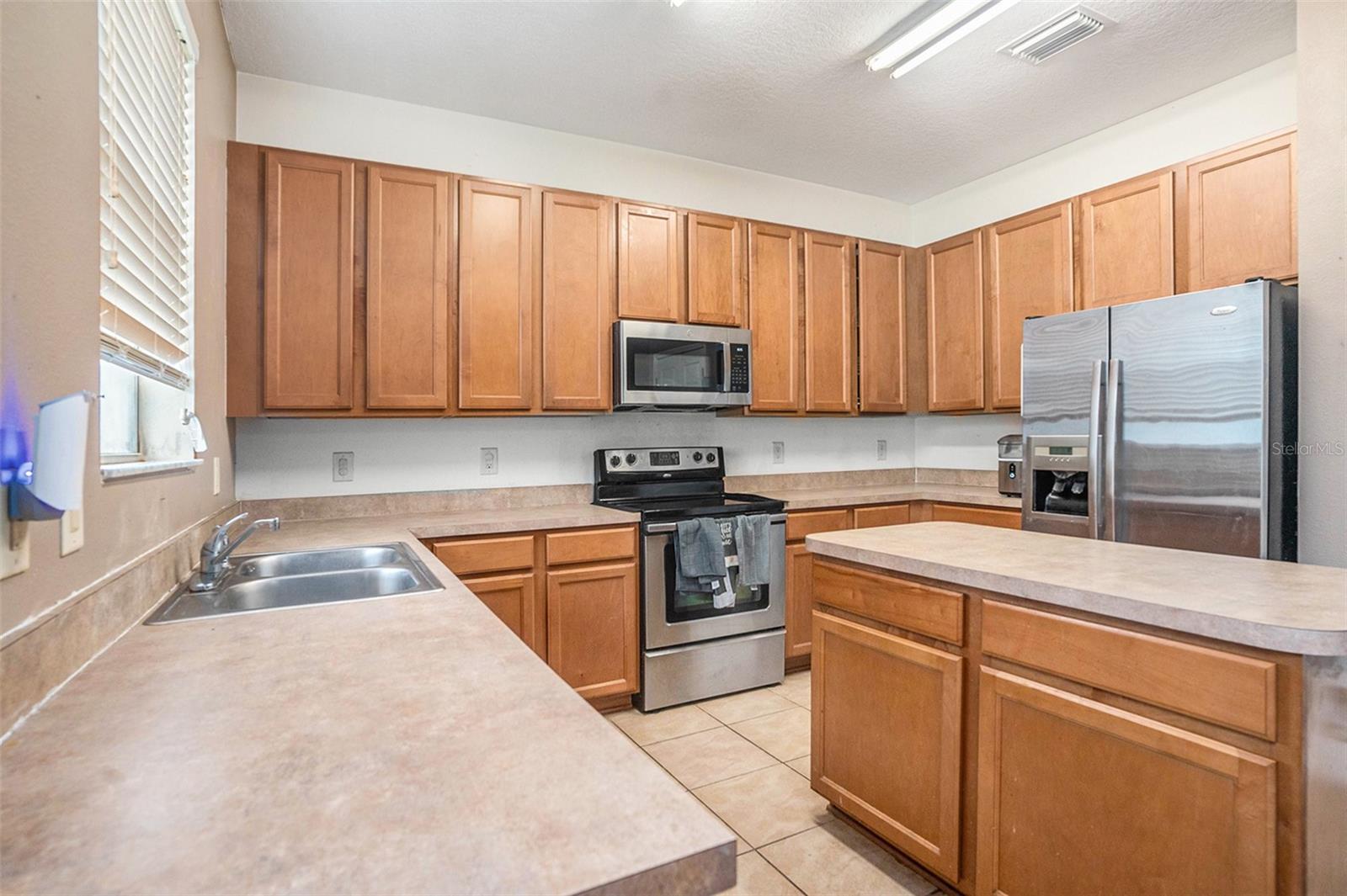 Image 9 of 34 For 7641 Armonk Lane