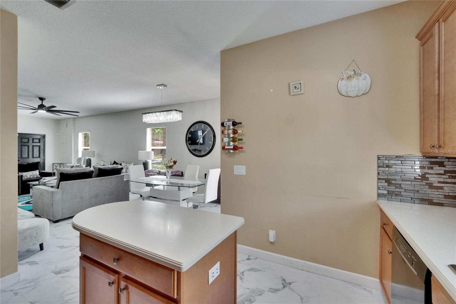 Image 11 of 51 For 10606 Shady Falls Court