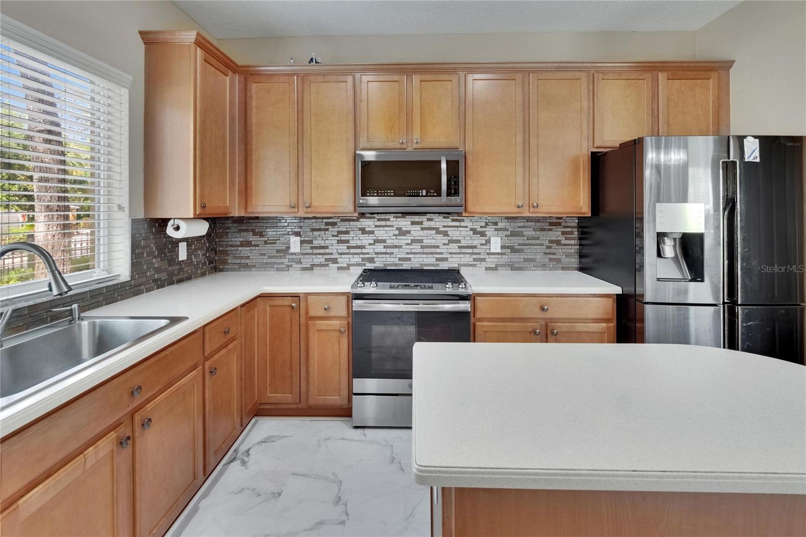 Image 15 of 51 For 10606 Shady Falls Court