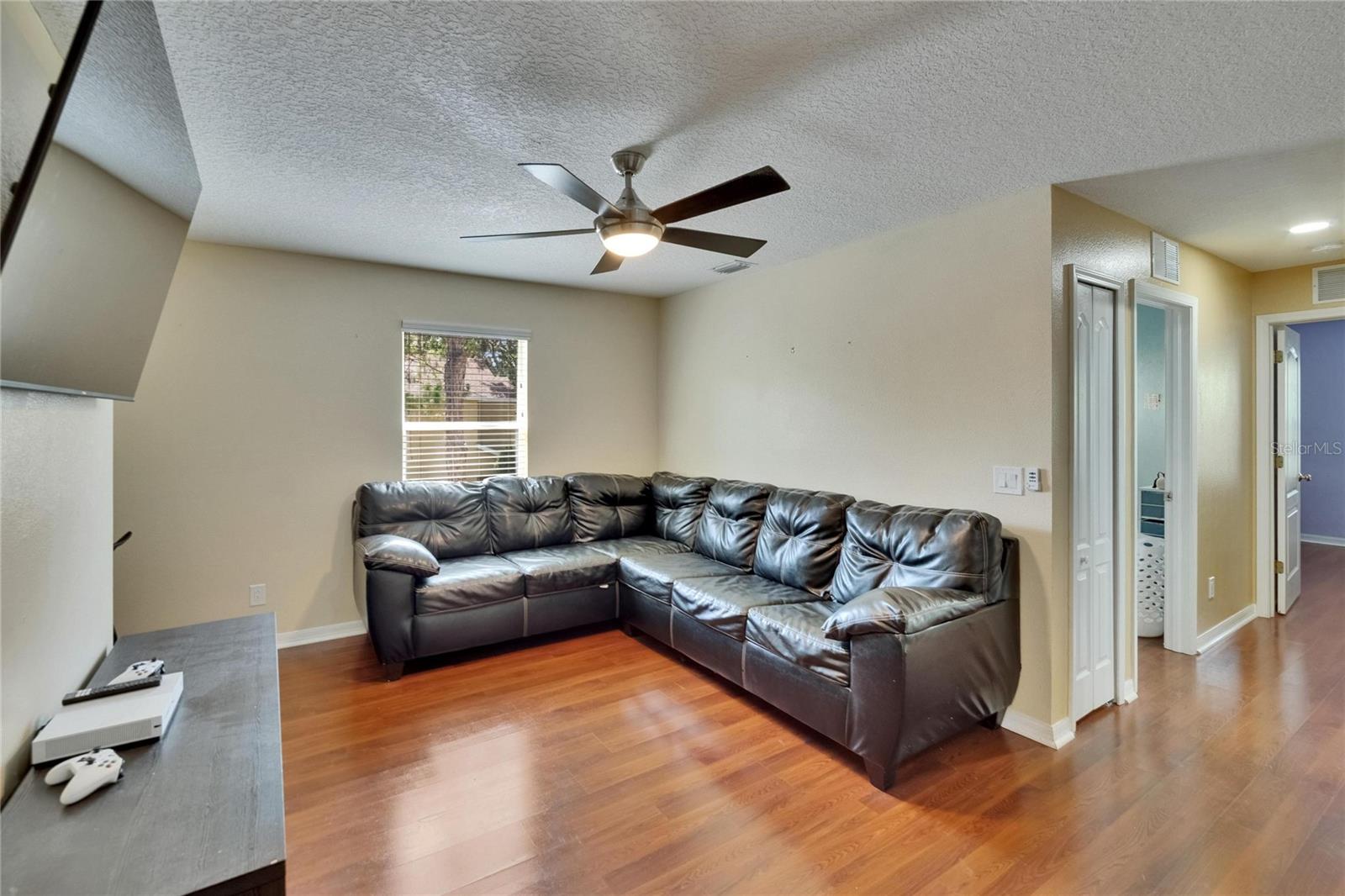 Image 23 of 51 For 10606 Shady Falls Court