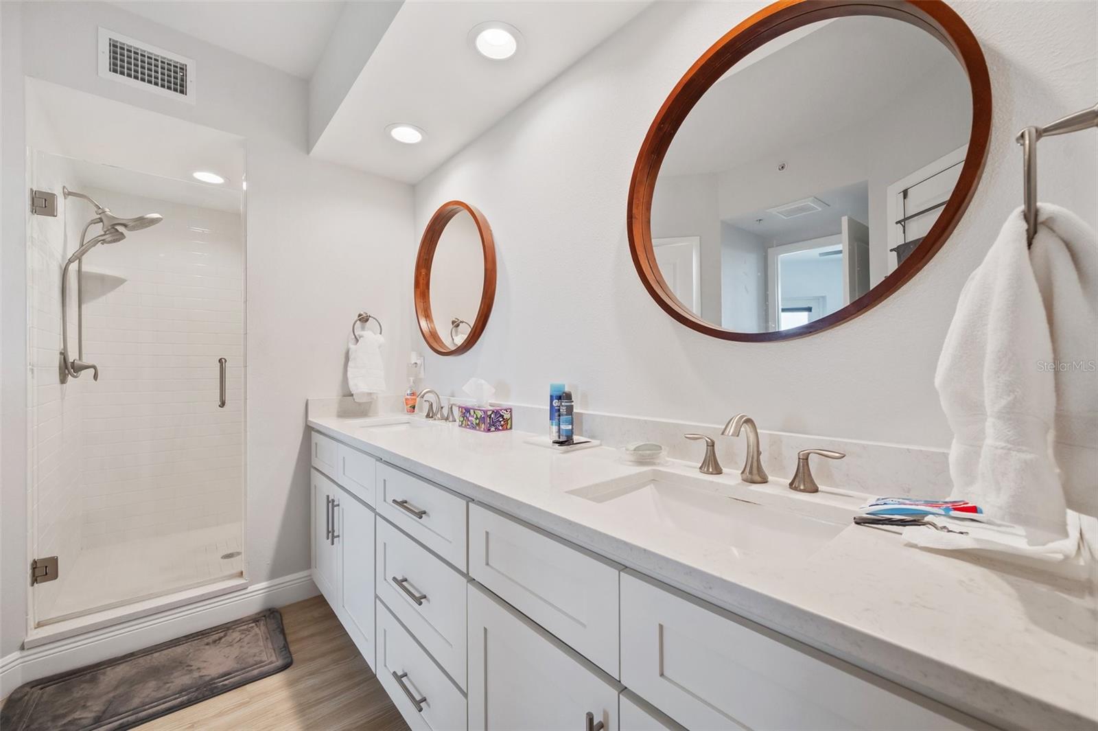 Image 33 of 40 For 960 Starkey Road 7503
