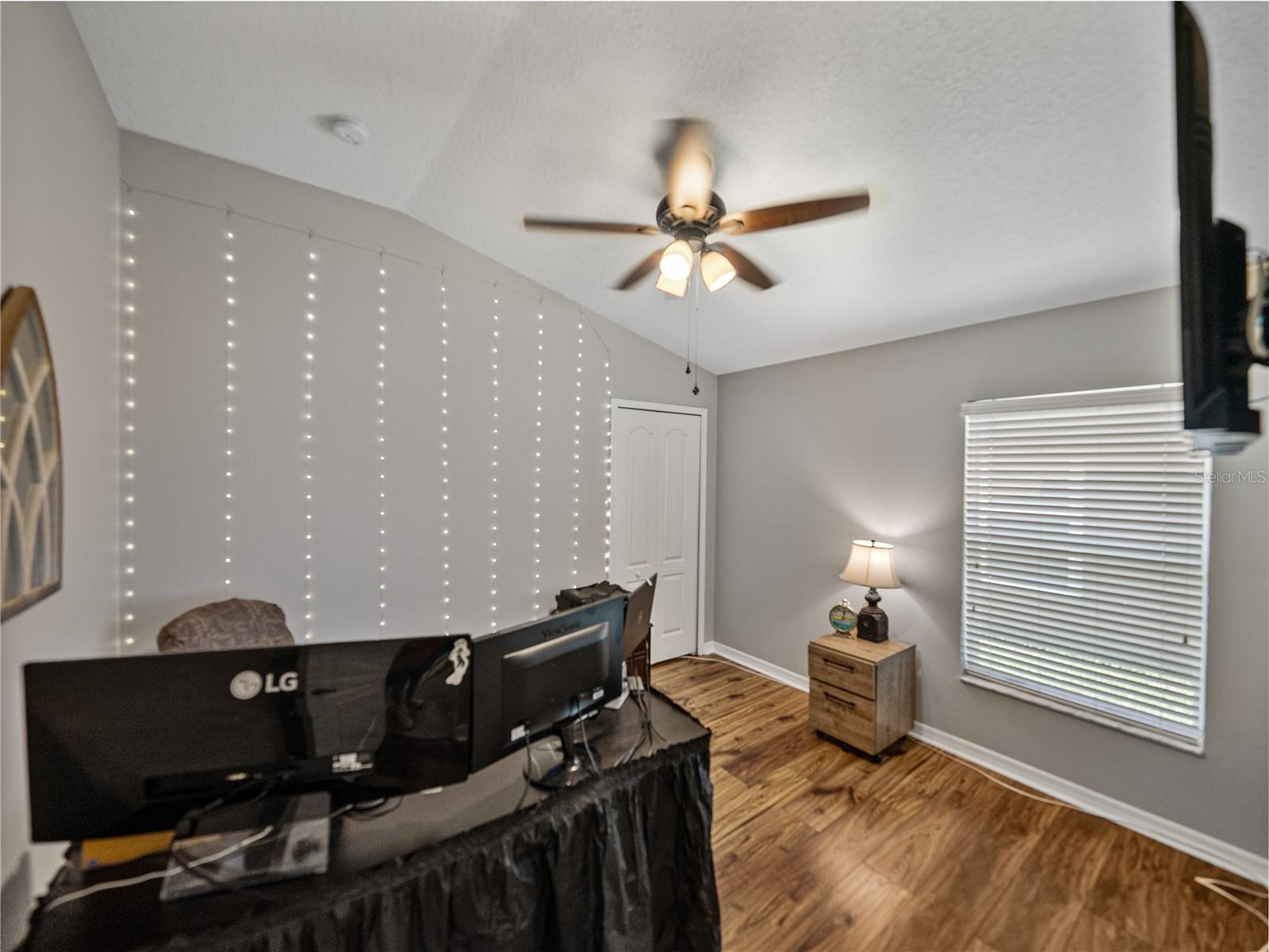 Listing photo id 39 for 1701 Bonita Bluff Court