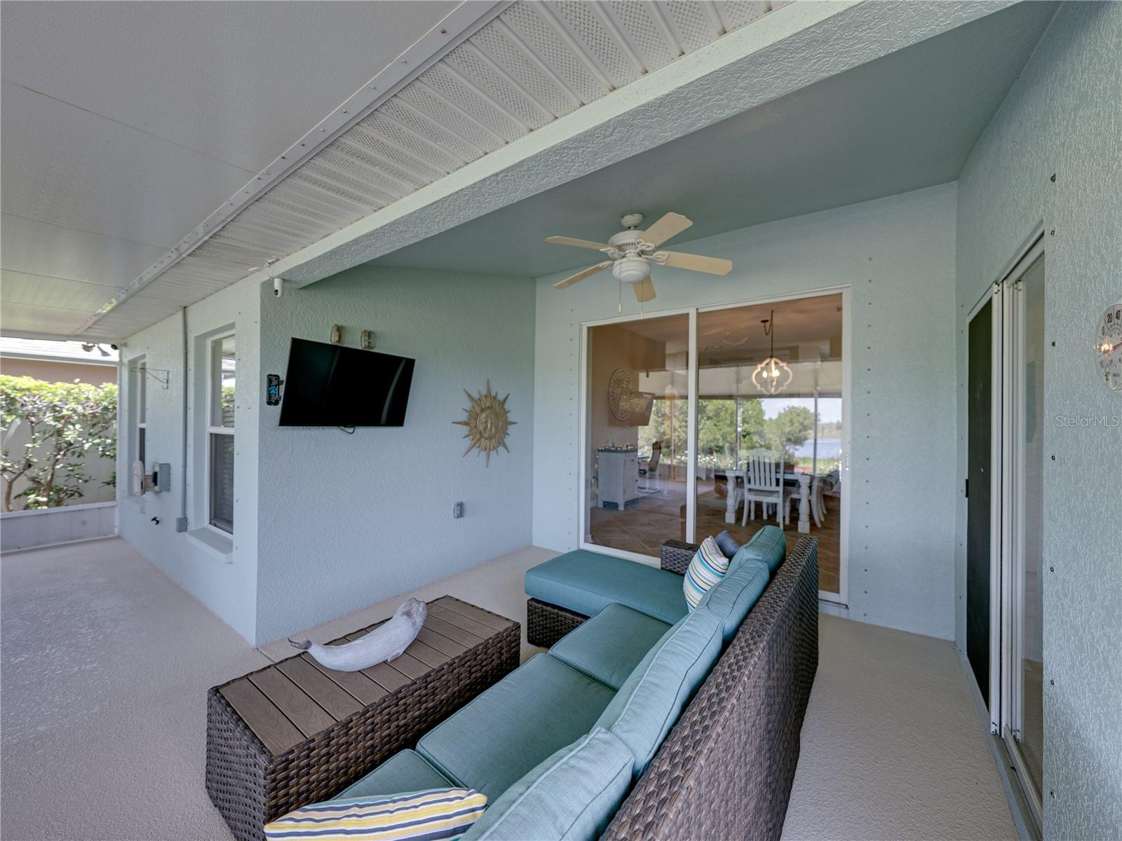 Listing photo id 44 for 1701 Bonita Bluff Court