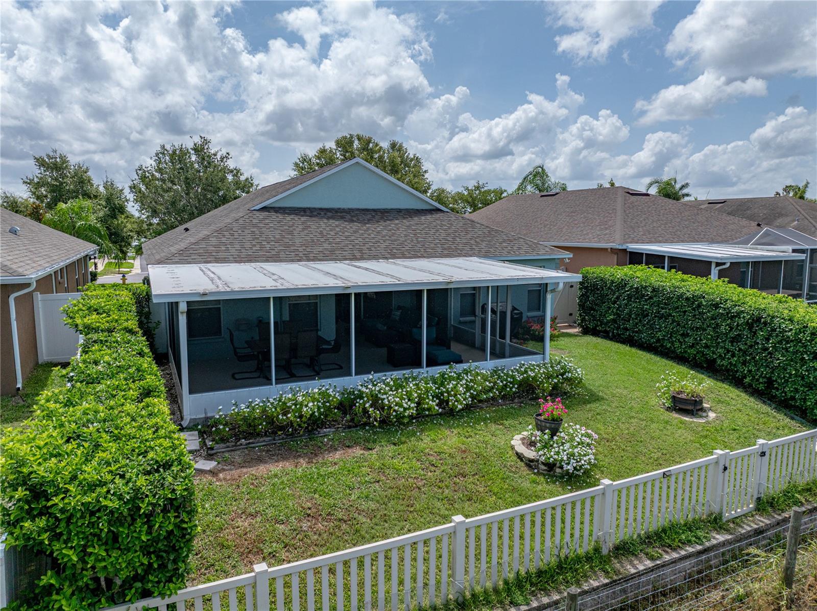 Listing photo id 56 for 1701 Bonita Bluff Court