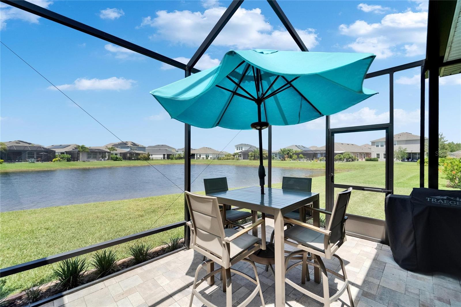 Listing photo id 8 for 7116 Estero Court