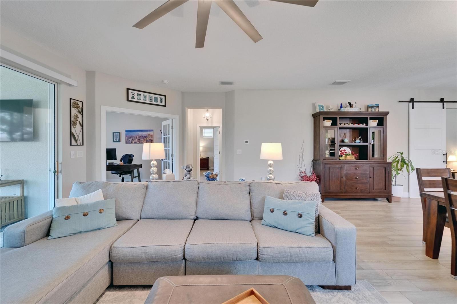Listing photo id 22 for 7116 Estero Court