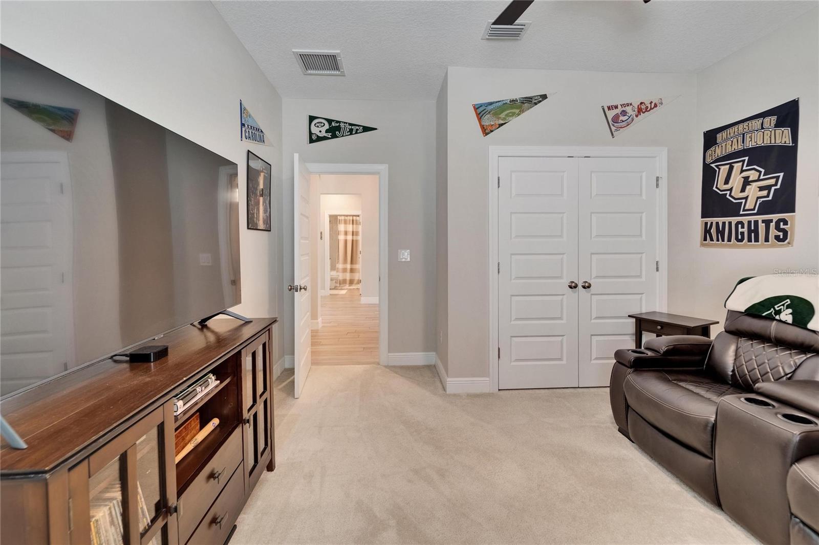 Listing photo id 25 for 7116 Estero Court