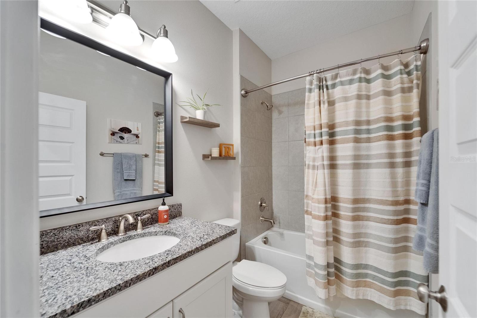 Listing photo id 40 for 7116 Estero Court