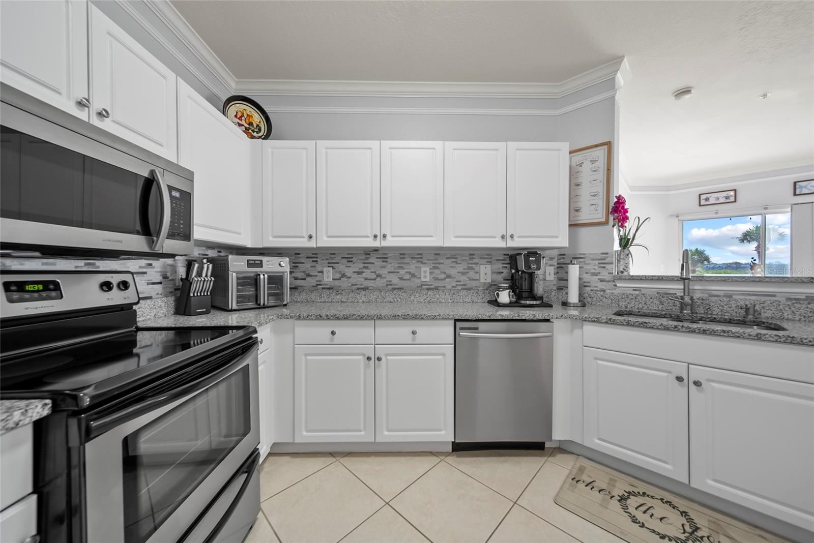 Image 3 of 25 For 4306 Bayside Village Drive 201