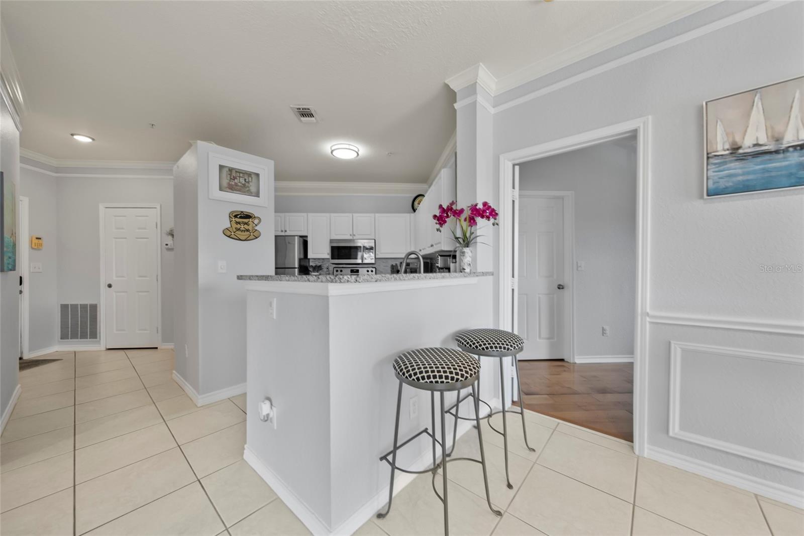 Image 6 of 25 For 4306 Bayside Village Drive 201