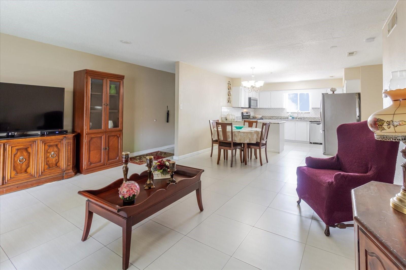 Image 5 of 37 For 4030 Cortez Drive C