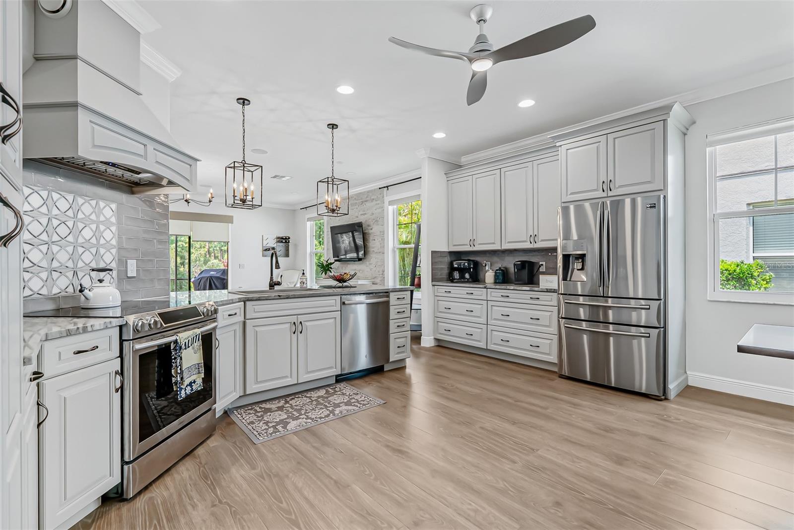 Image 19 of 66 For 10880 Cory Lake Drive