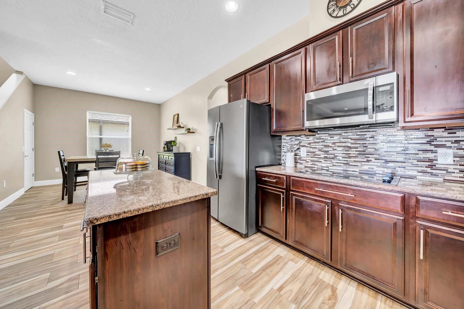 Image 12 of 65 For 32624 Summerglade Drive