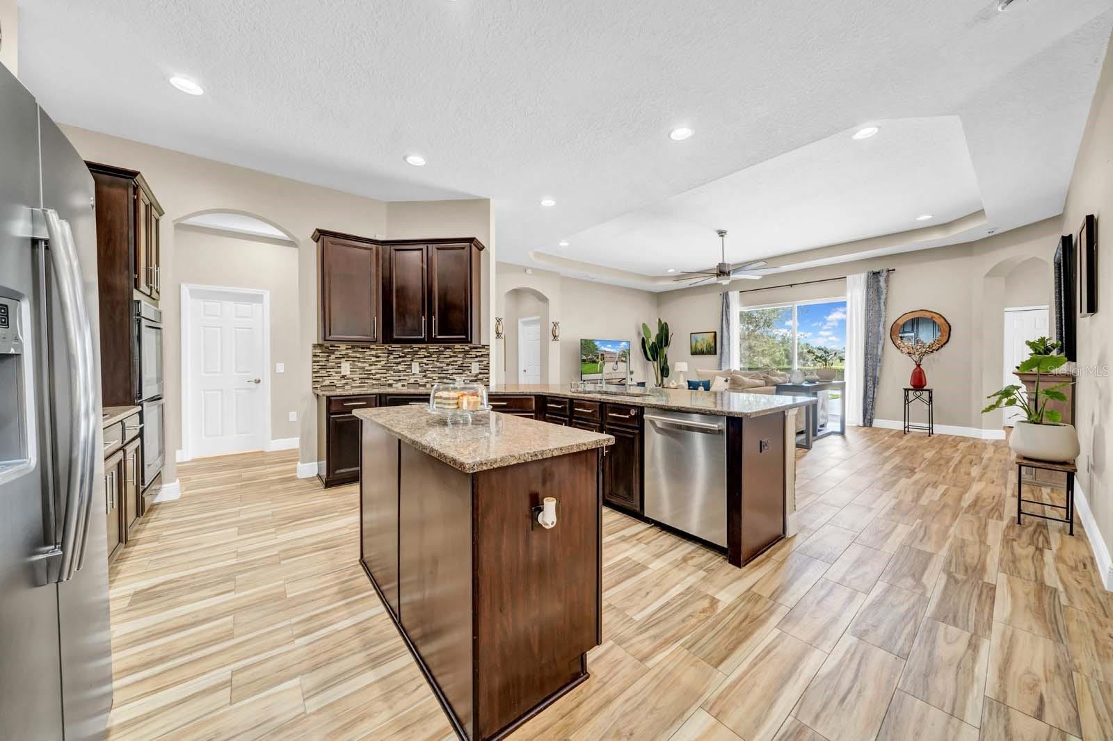 Image 13 of 65 For 32624 Summerglade Drive