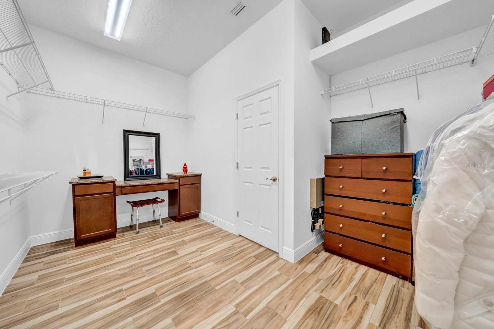 Image 22 of 65 For 32624 Summerglade Drive