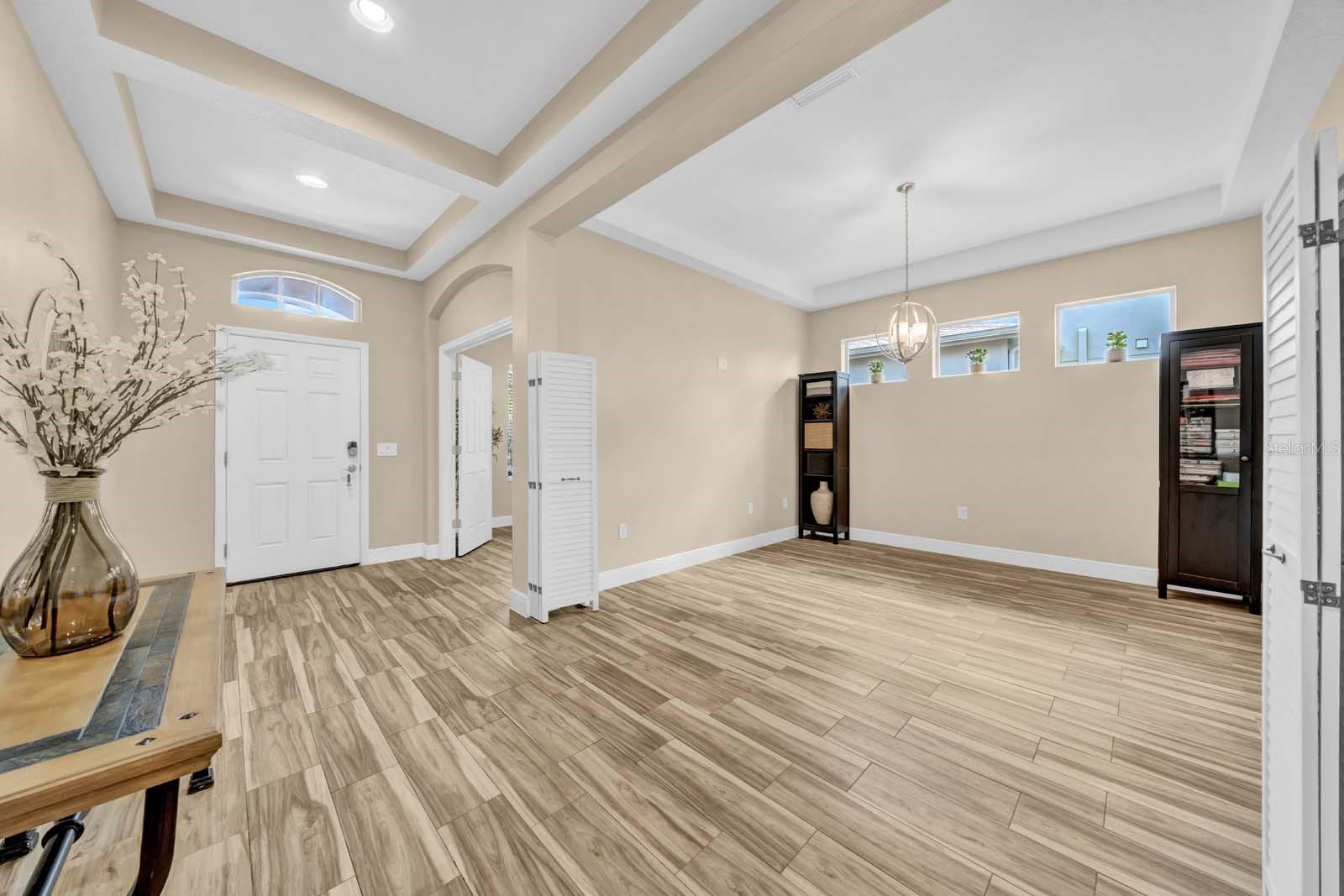 Image 23 of 65 For 32624 Summerglade Drive