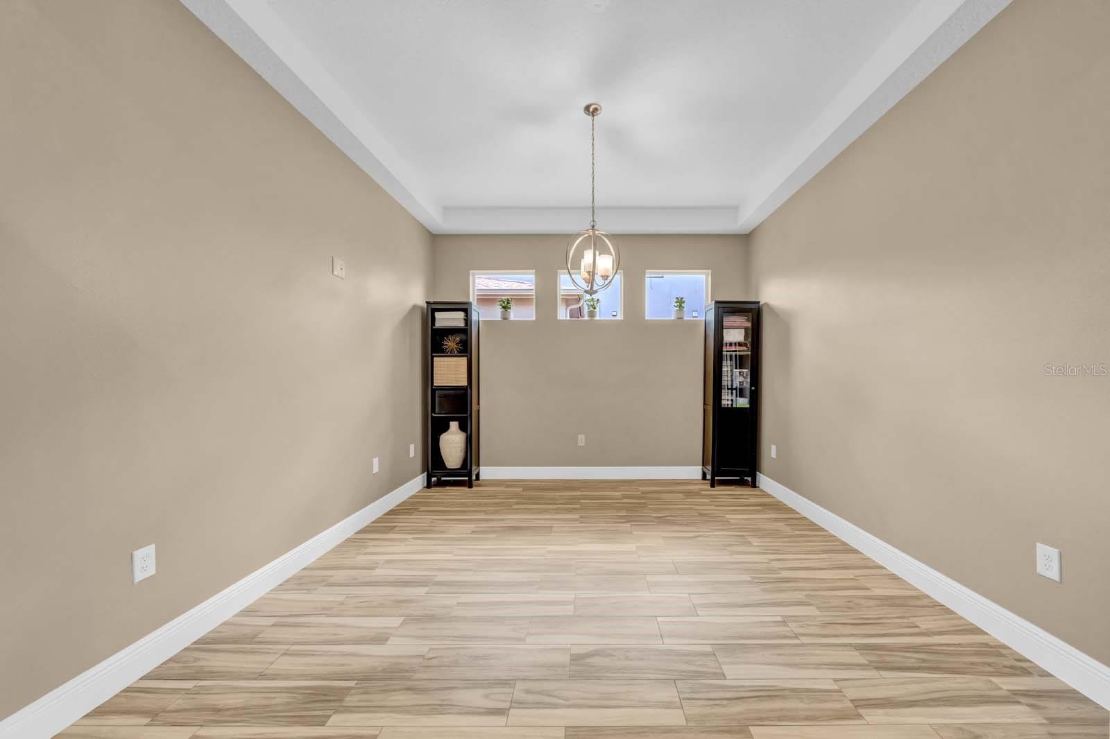 Image 29 of 65 For 32624 Summerglade Drive