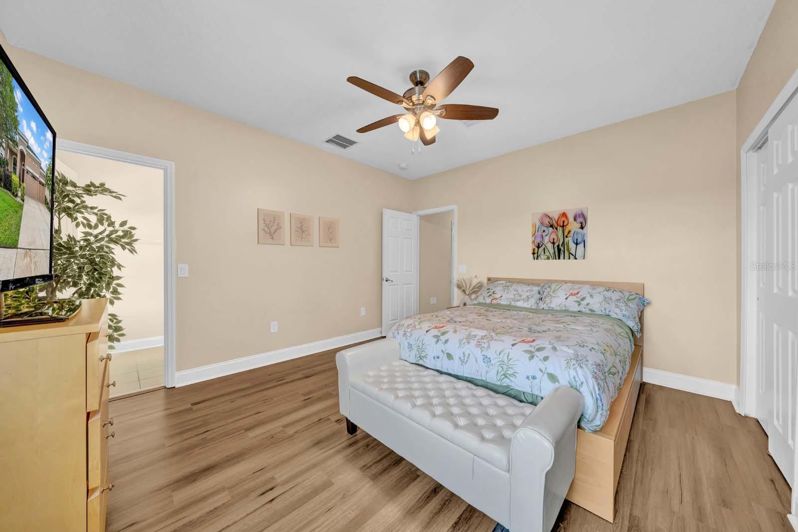 Image 39 of 65 For 32624 Summerglade Drive