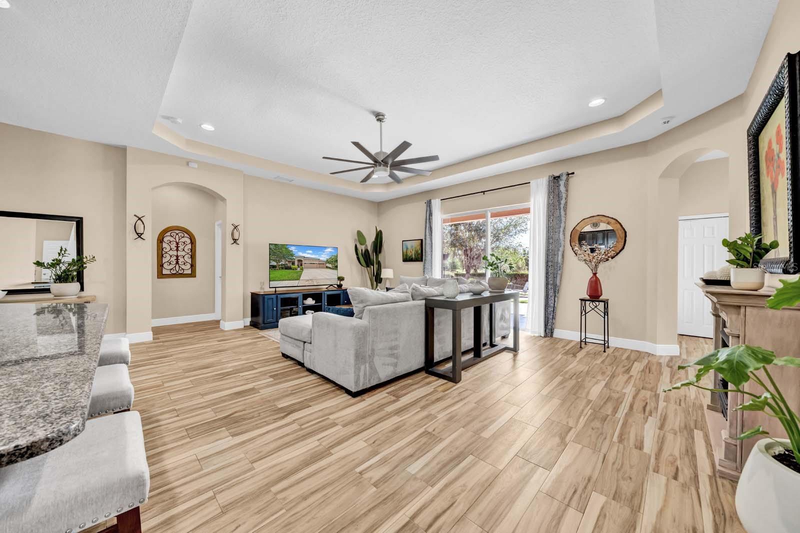 Image 4 of 65 For 32624 Summerglade Drive