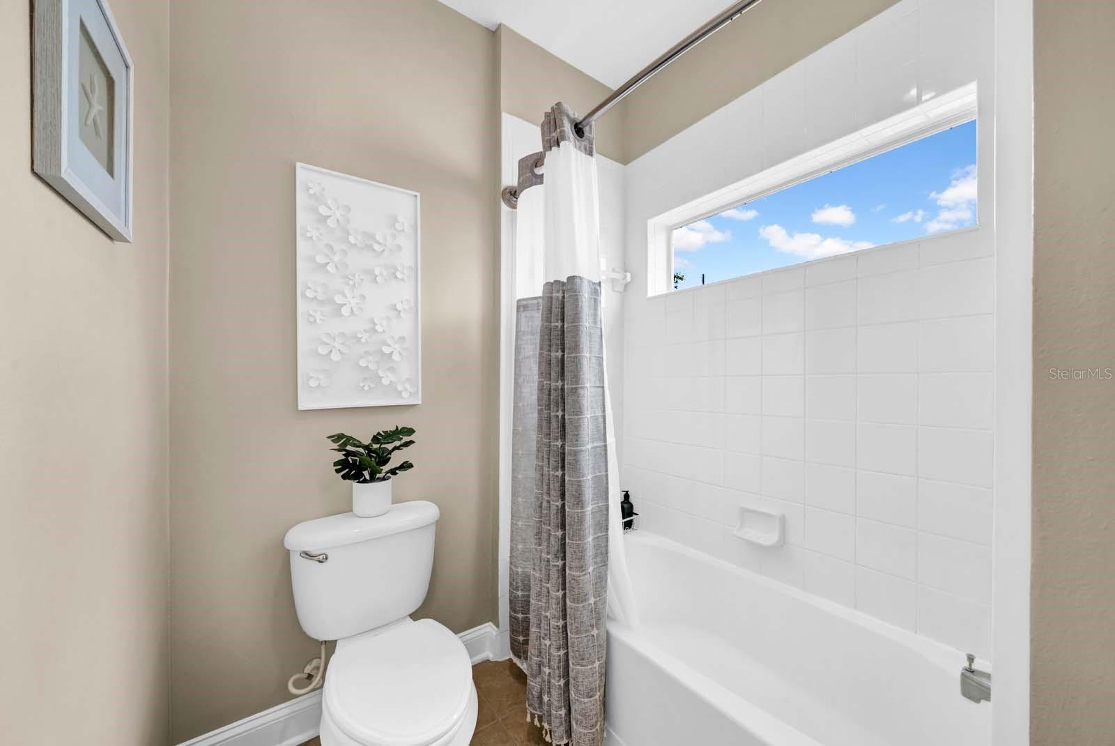 Image 41 of 65 For 32624 Summerglade Drive