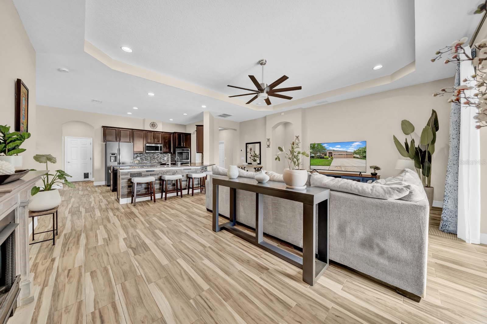 Image 8 of 65 For 32624 Summerglade Drive