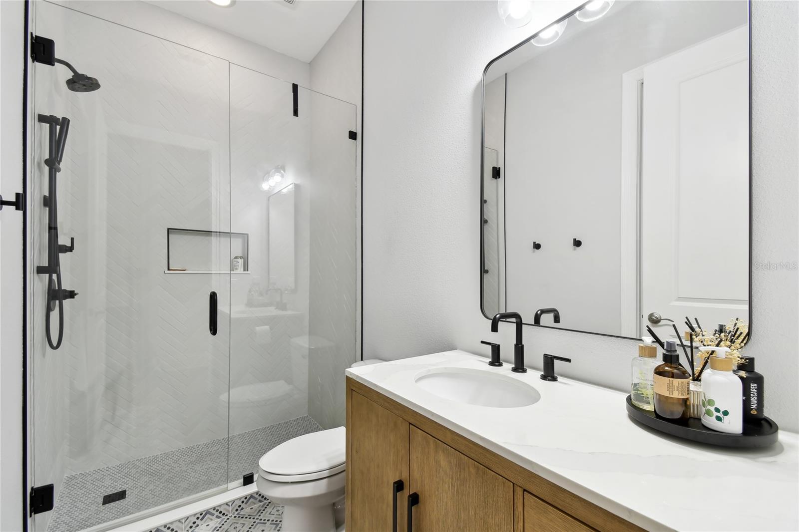 Image 20 of 58 For 238 7th Avenue S