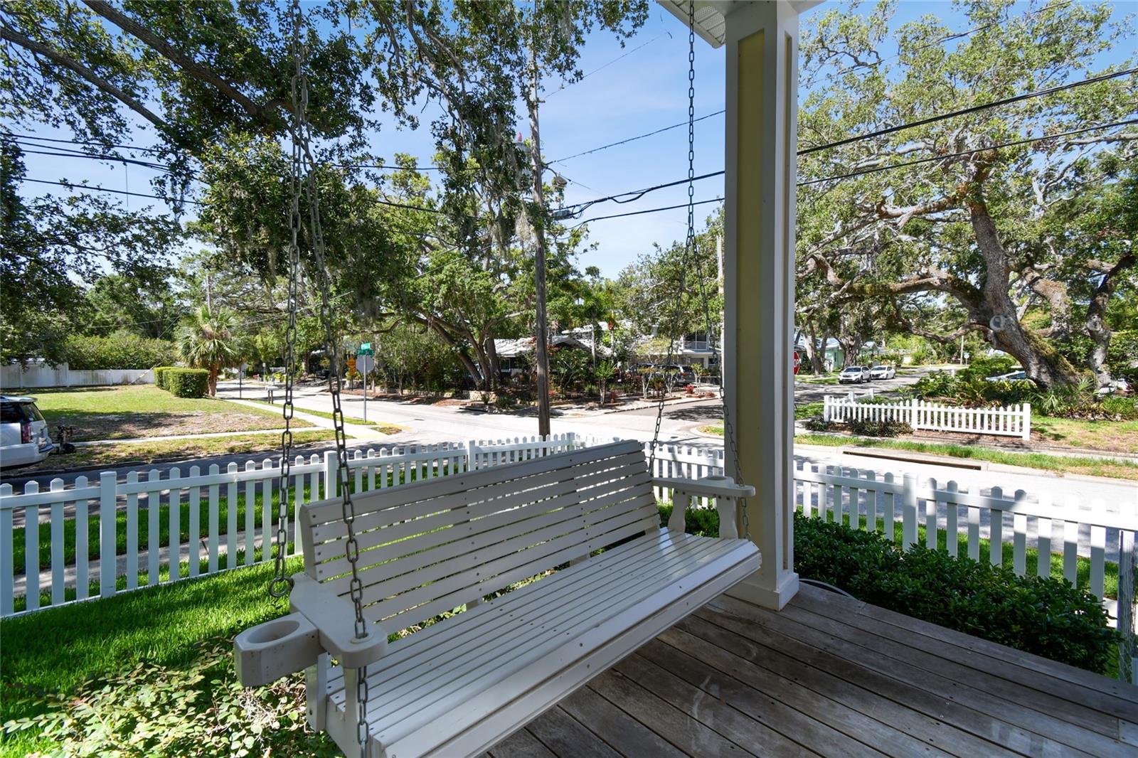 Image 4 of 58 For 238 7th Avenue S