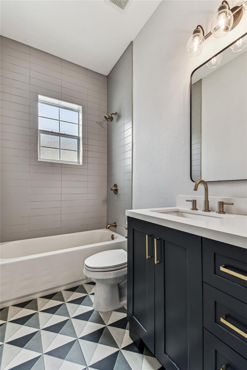 Image 41 of 58 For 238 7th Avenue S