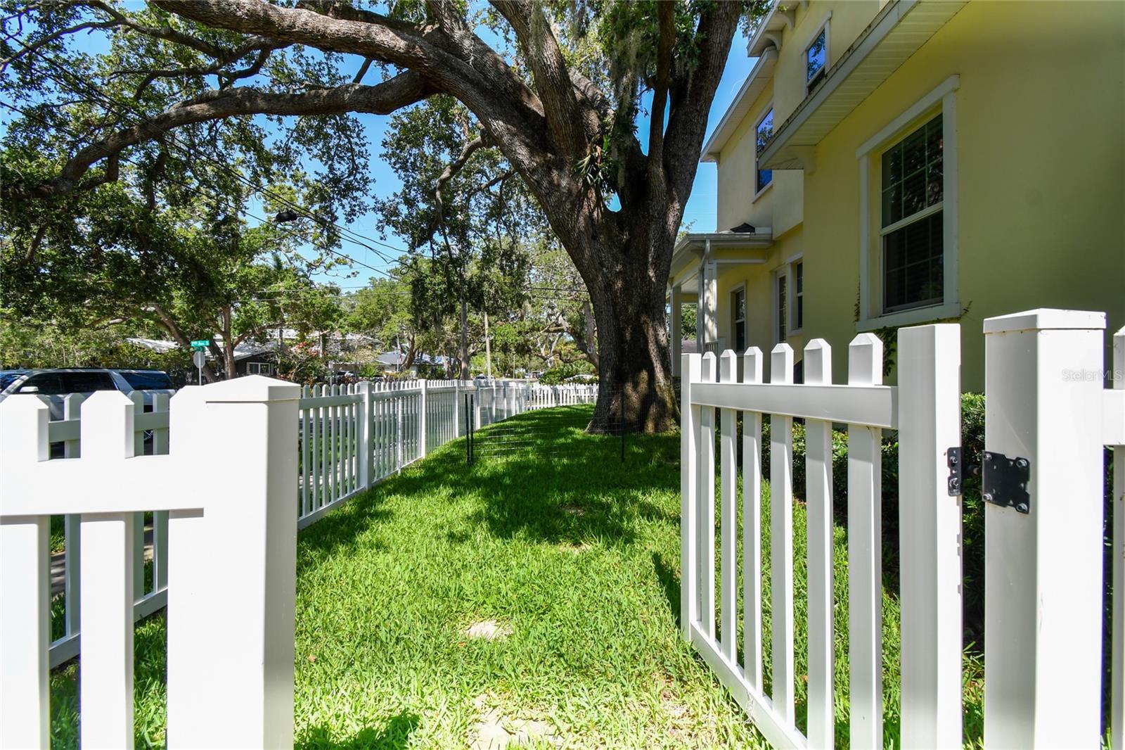 Image 45 of 58 For 238 7th Avenue S