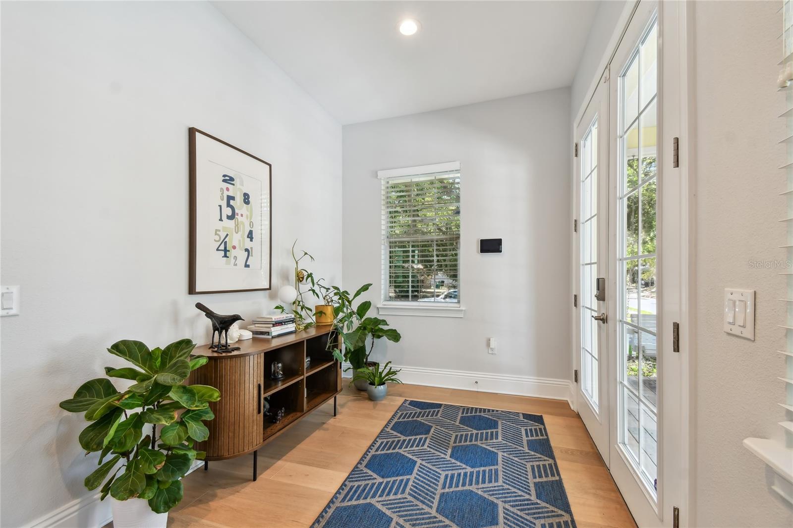 Image 6 of 58 For 238 7th Avenue S