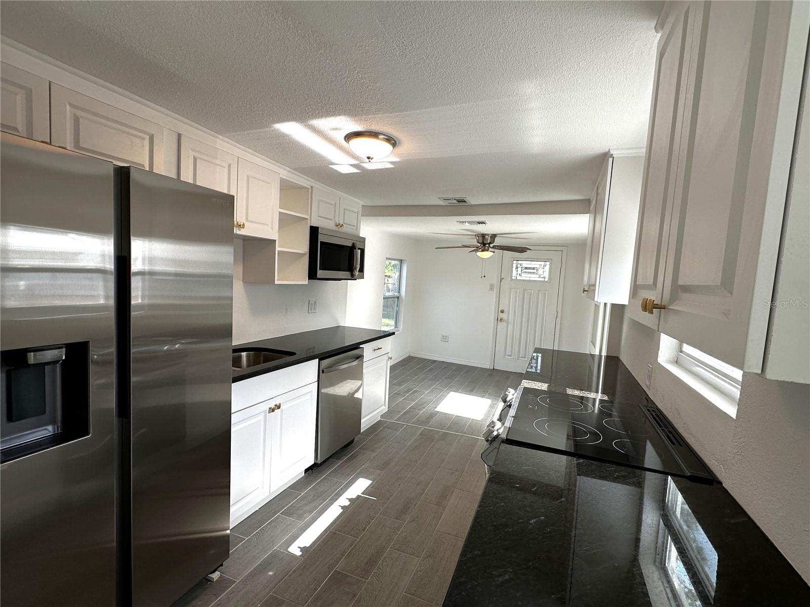 Image 6 of 22 For 3980 55th Avenue N