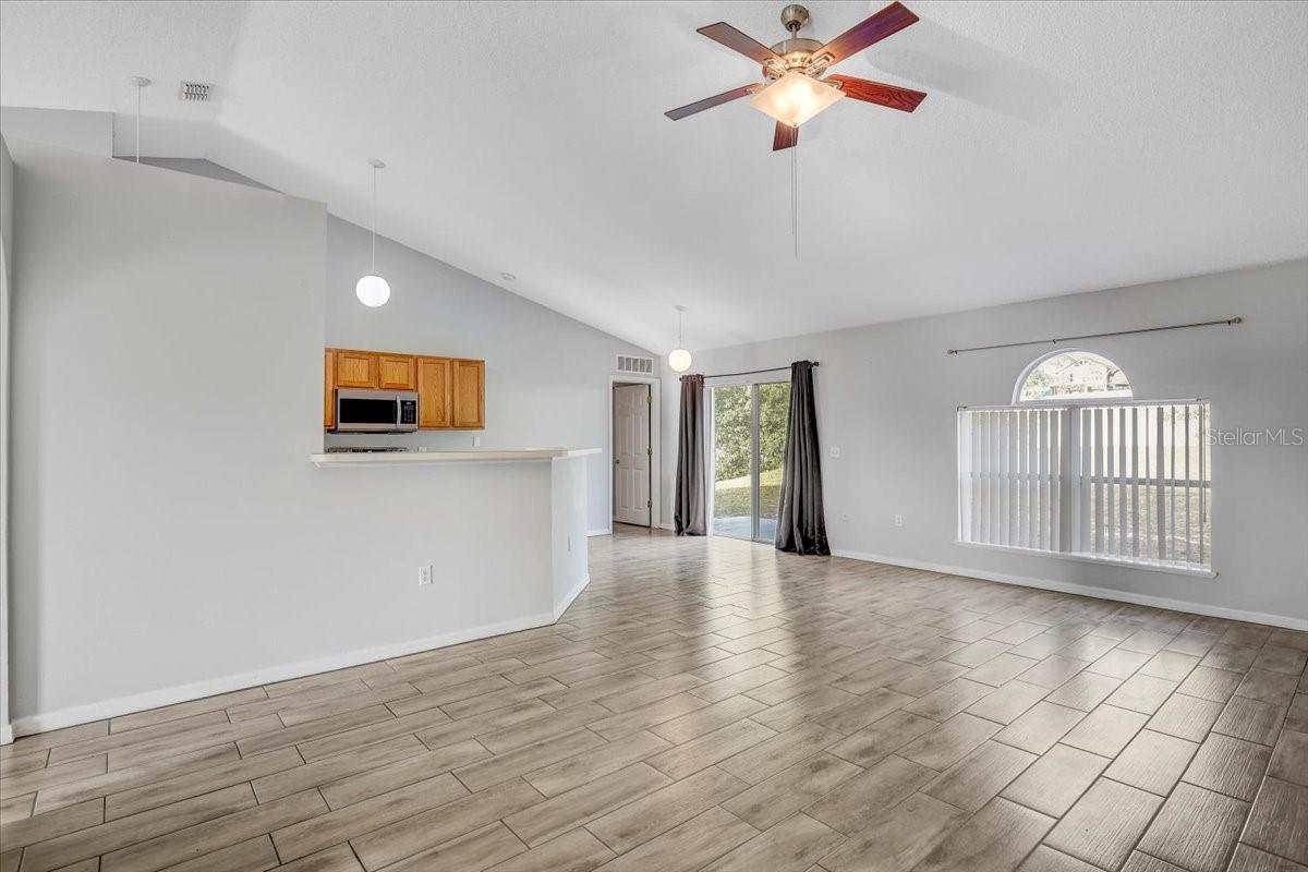 Image 13 of 38 For 5396 Berrien Avenue