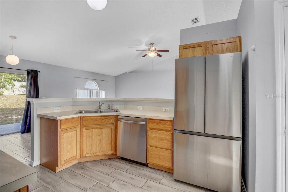 Image 18 of 38 For 5396 Berrien Avenue