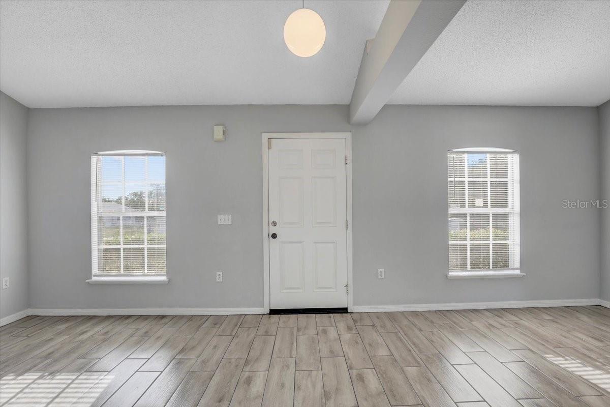 Image 4 of 38 For 5396 Berrien Avenue